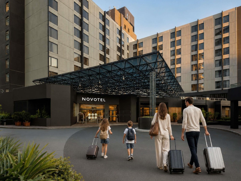 Novotel Sydney International Airport 66/72
