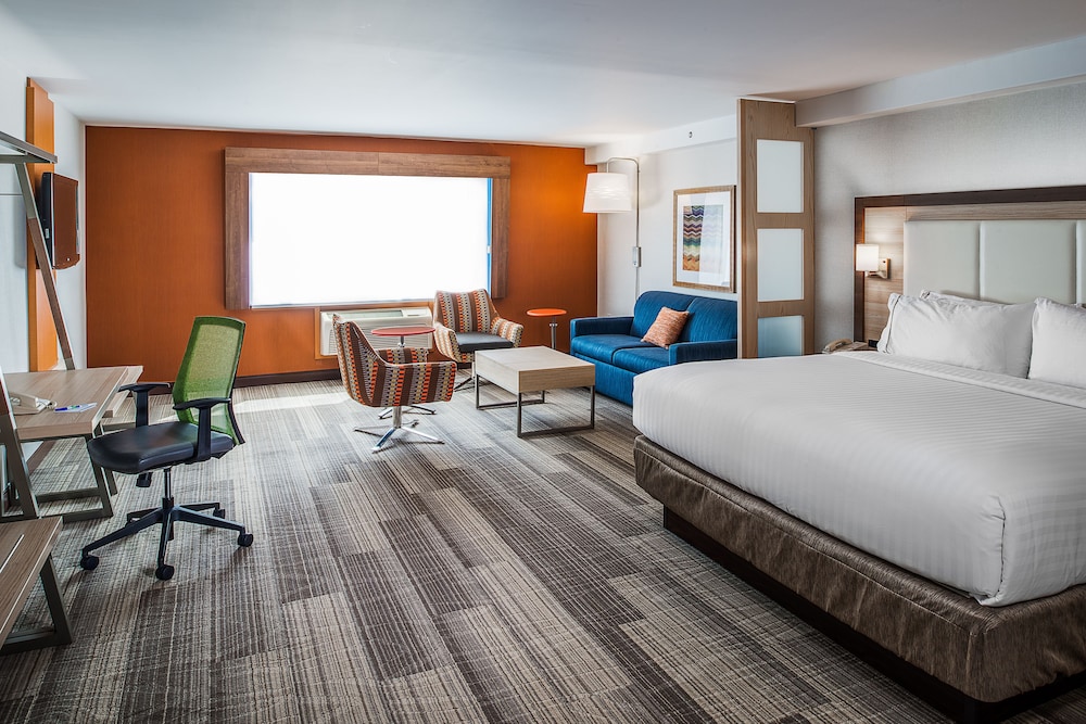 Holiday Inn Express And Suites Halifax Bedford 20/64