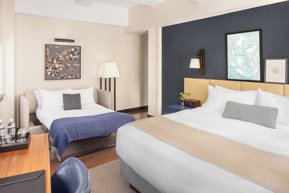 Executive, King Bed, Sofa