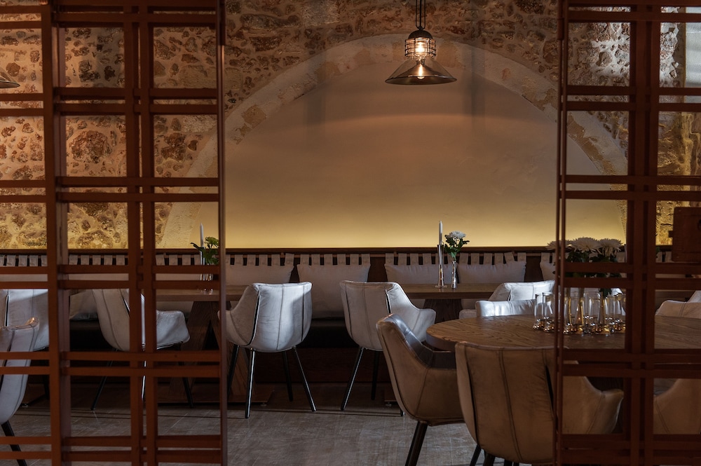 Serenissima Boutique Hotel 54/71