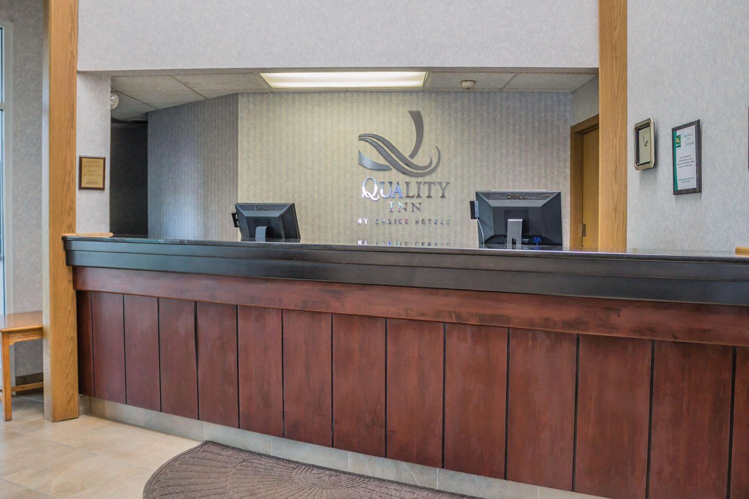 Quality Inn Port Clinton Waterfront 4/14