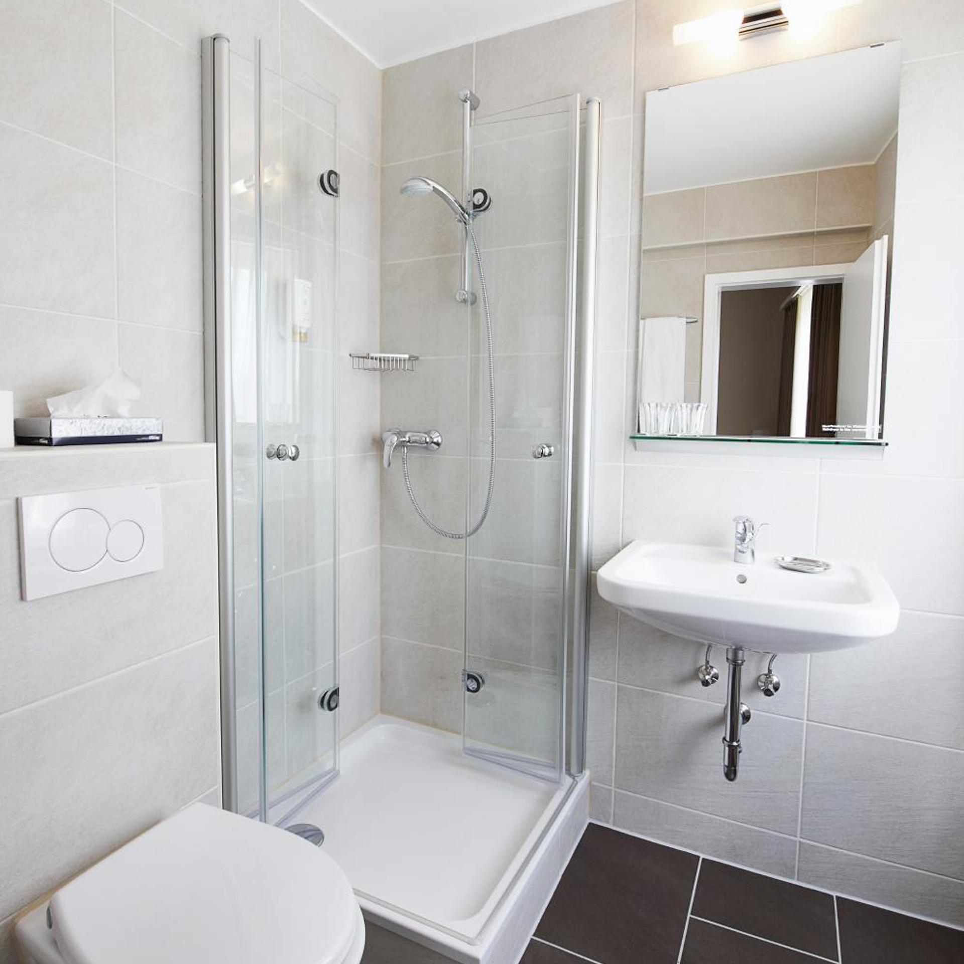 غرفة مفردة، Neufeld Hotel 4/9