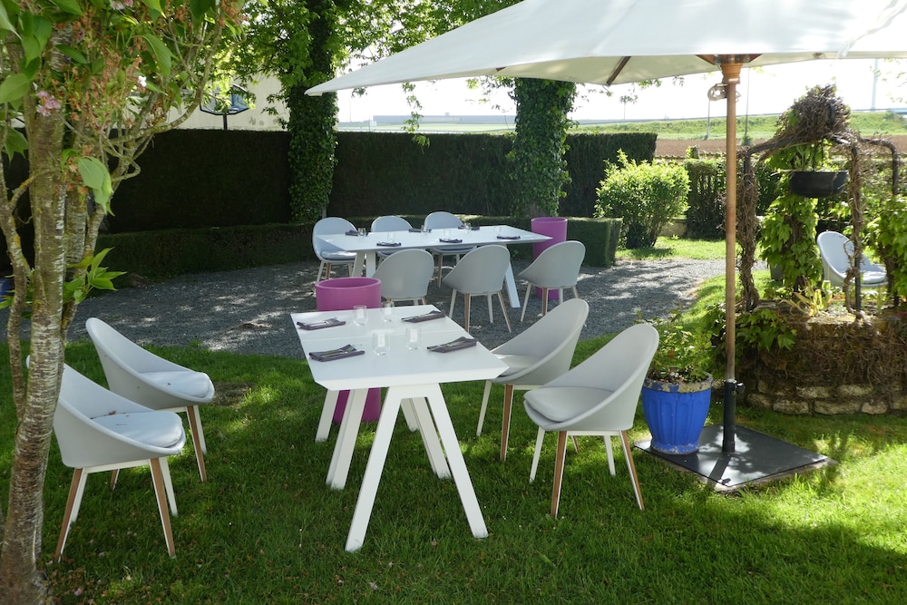 Logis Hotel Le Faisan Dore Rest. La Table De Catherine 22/35