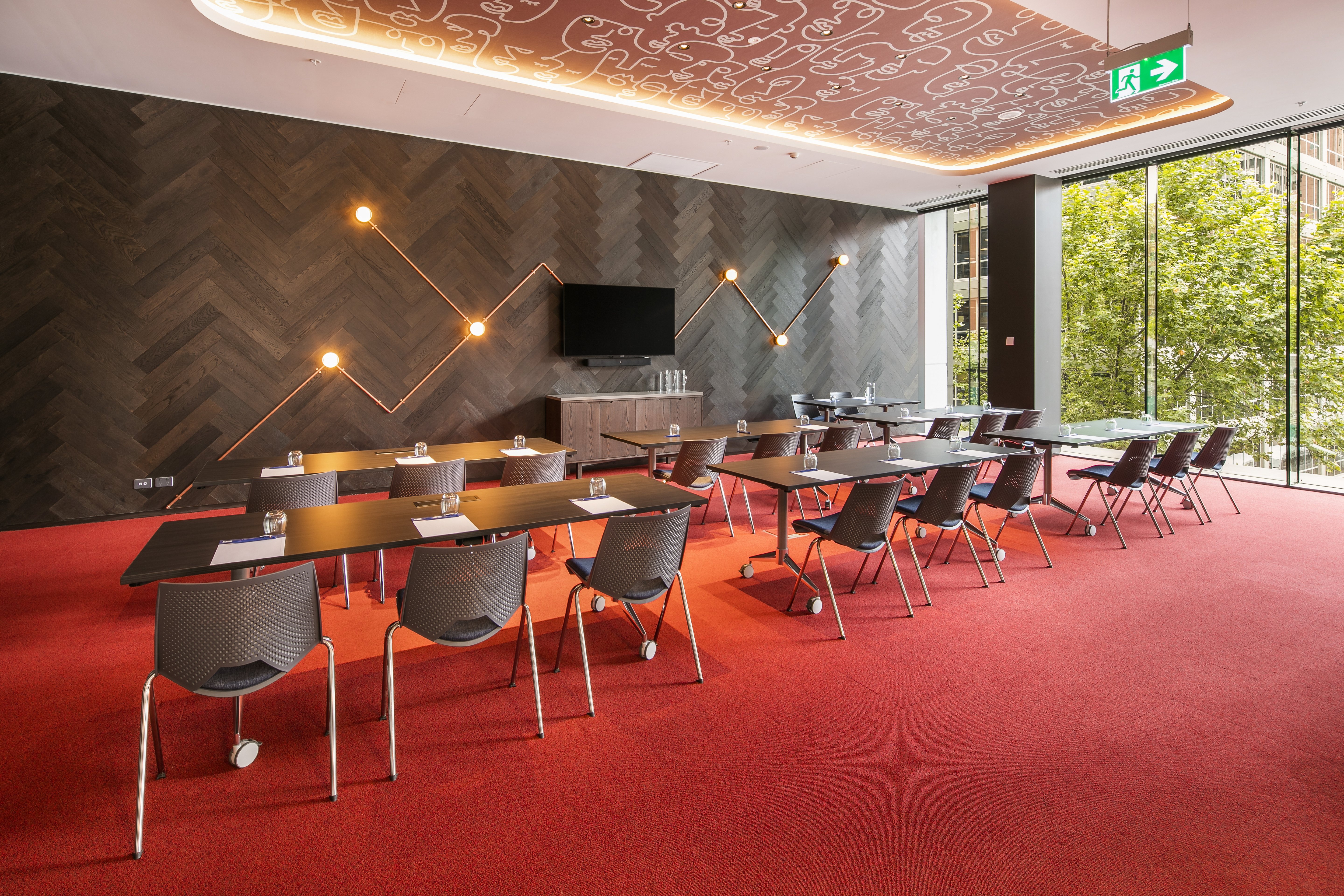 Holiday Inn Express Melbourne Little Collins 65/74