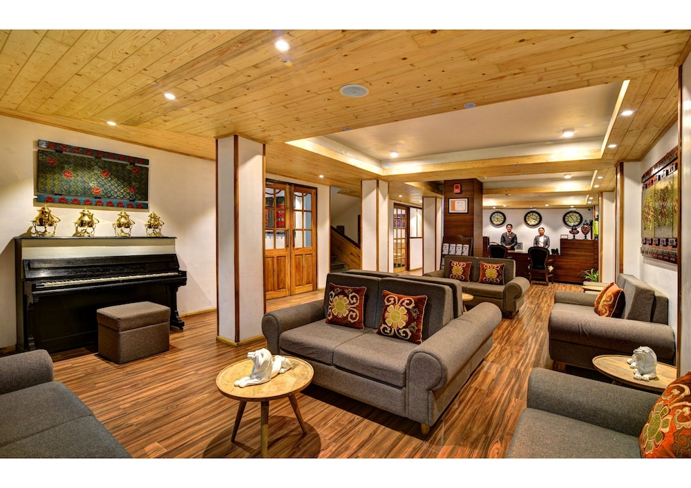 Summit Swiss Heritage Hotel 42/72
