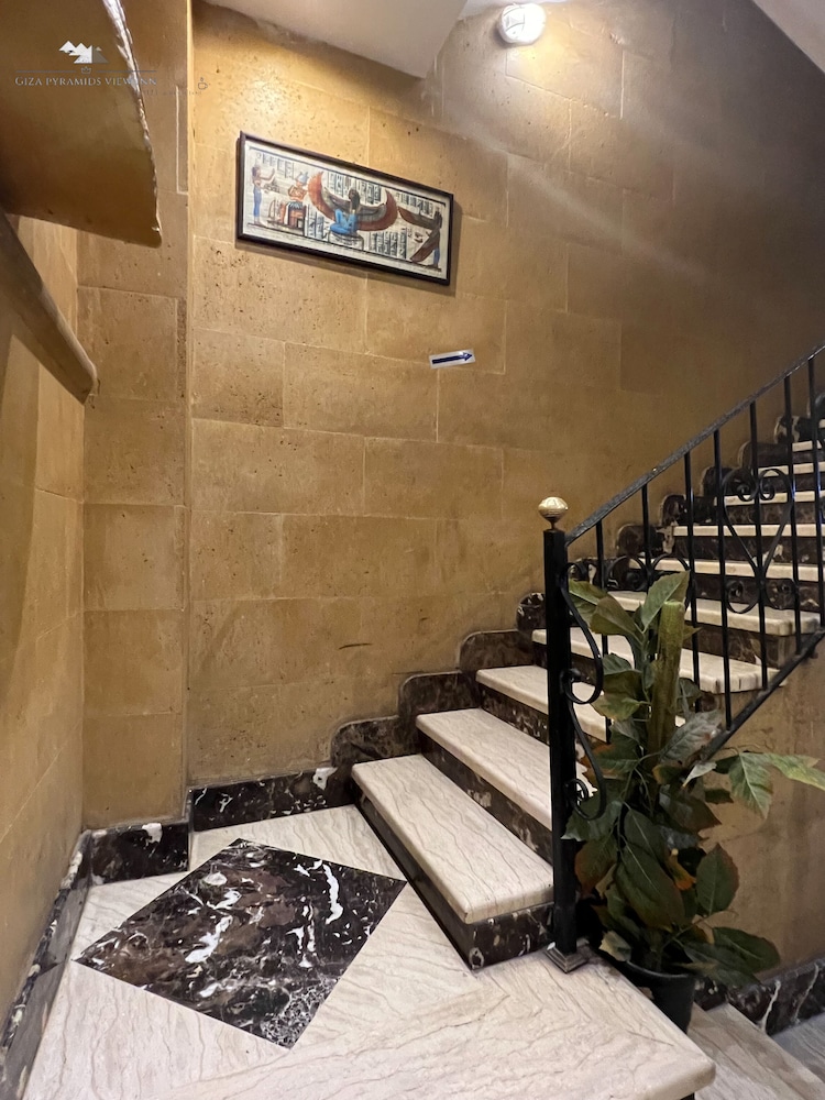 Giza Pyramids View Inn 28/50