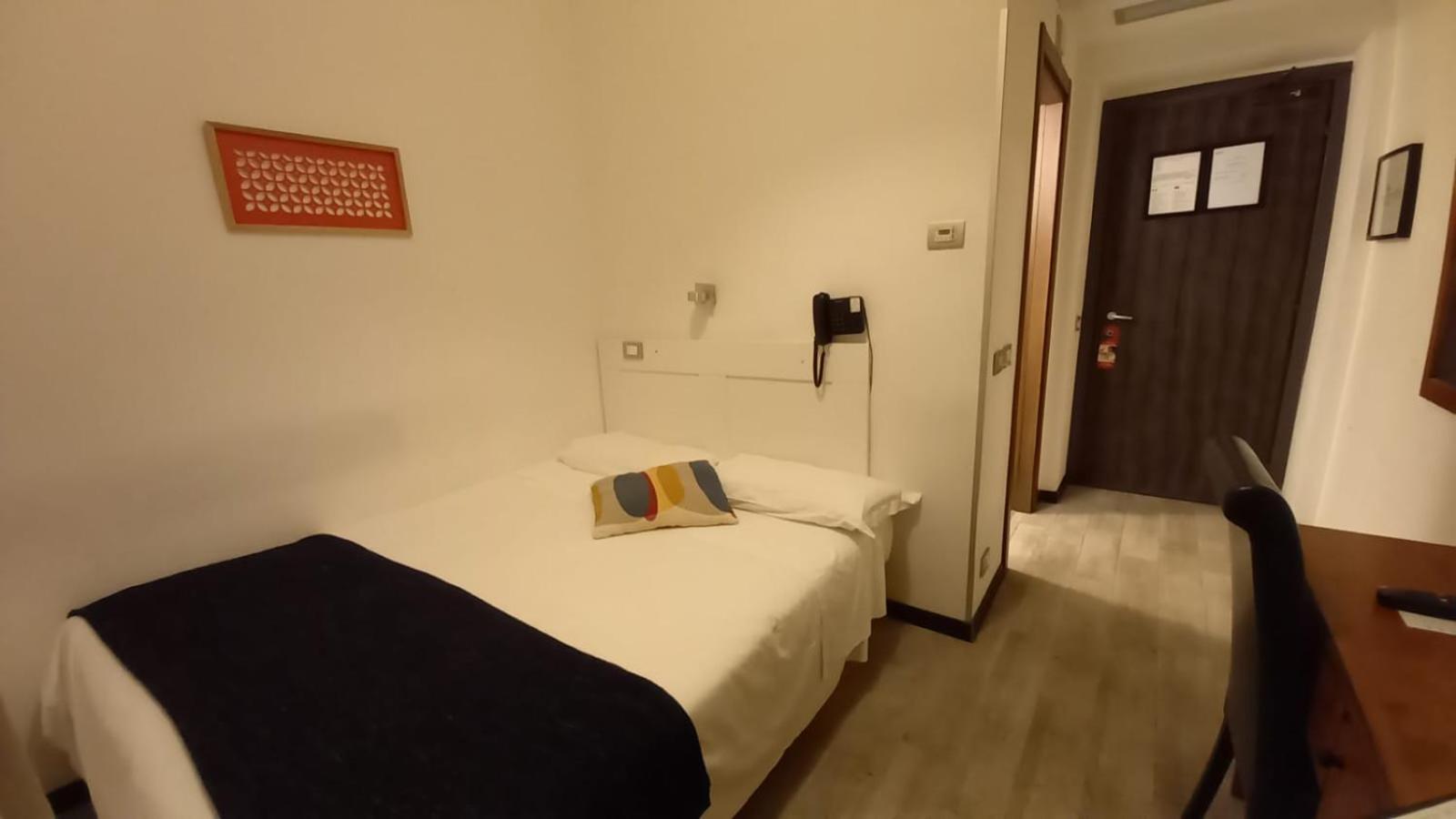 ECONOMY, DOUBLE BED