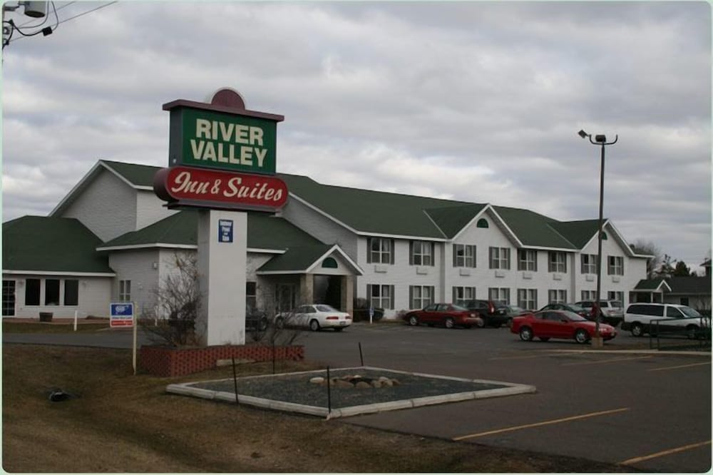 River Valley Inn & Suites 35/37