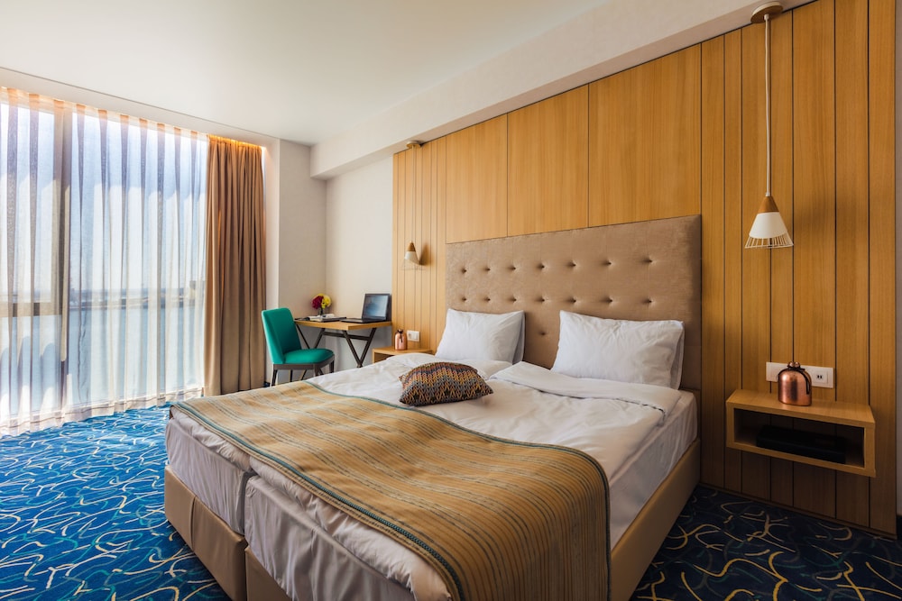 DAS Marina Burgas Hotel 4/18