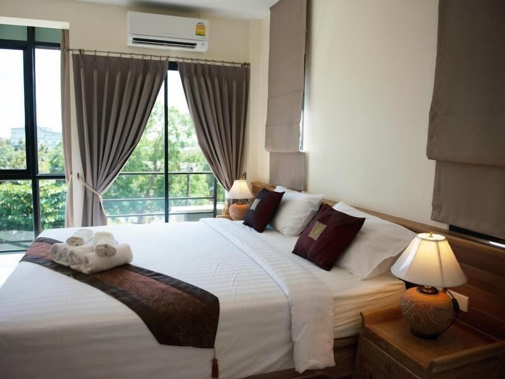 غرفة ديلوكس ثلاثية بسرير مزدوج وسرير فردي، Chivapuri Residence Trat 4/10