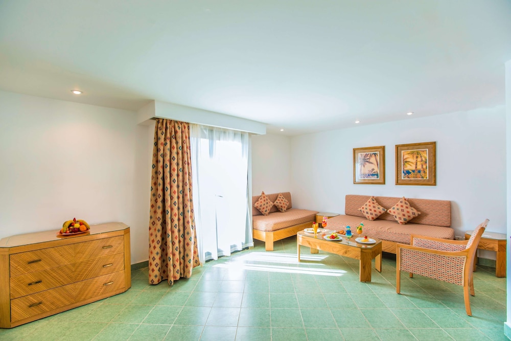 Sunrise Holidays Resort- Adults Only (Plus 16) 38/54