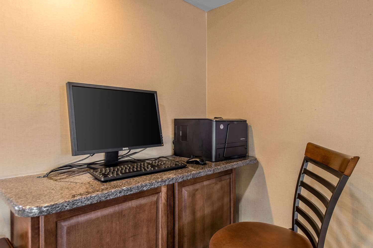 Quality Inn Colorado Springs South 15/17