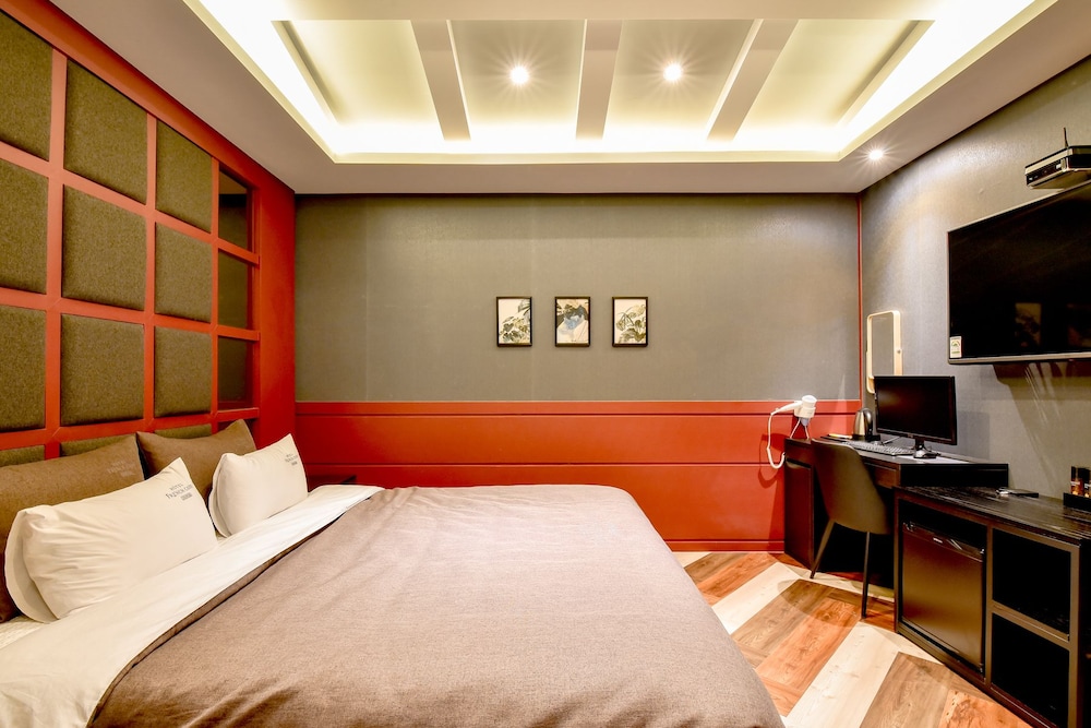 French Code Hotel 21/63