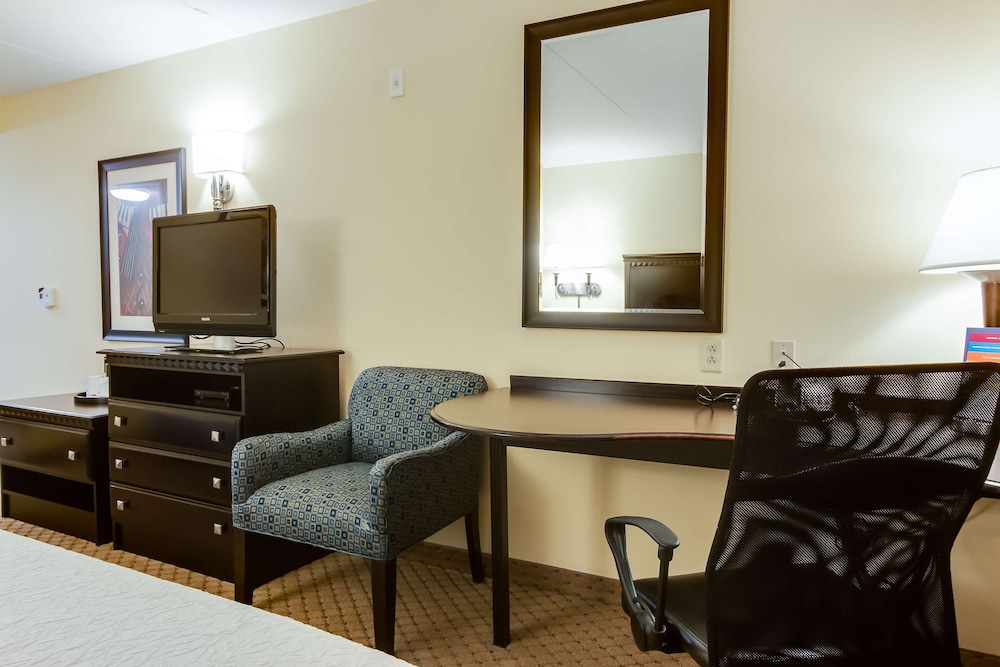 Hampton Inn & Suites Mt. Juliet 44/48