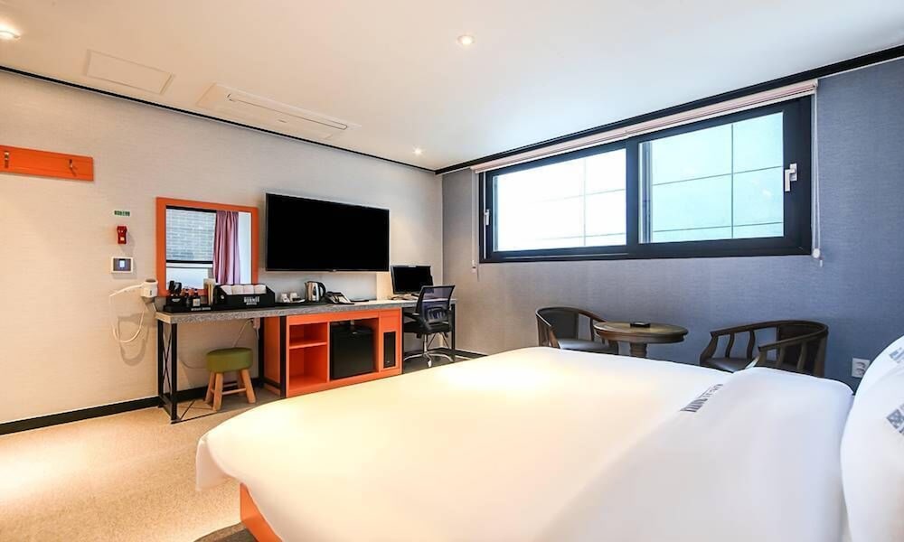 Hermes Hotel 25/56