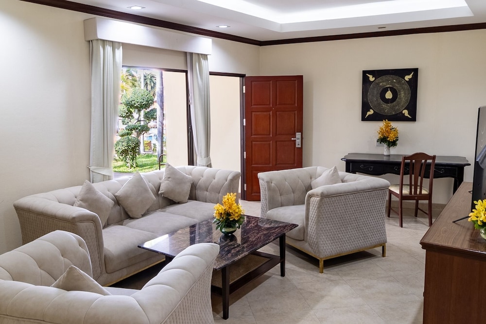 Thai Garden Resort 83/105