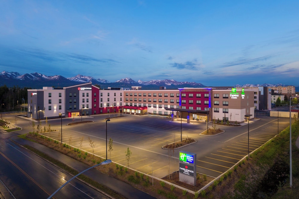 Holiday Inn Express And Suites Anchorage Midtown by IHG 58/60