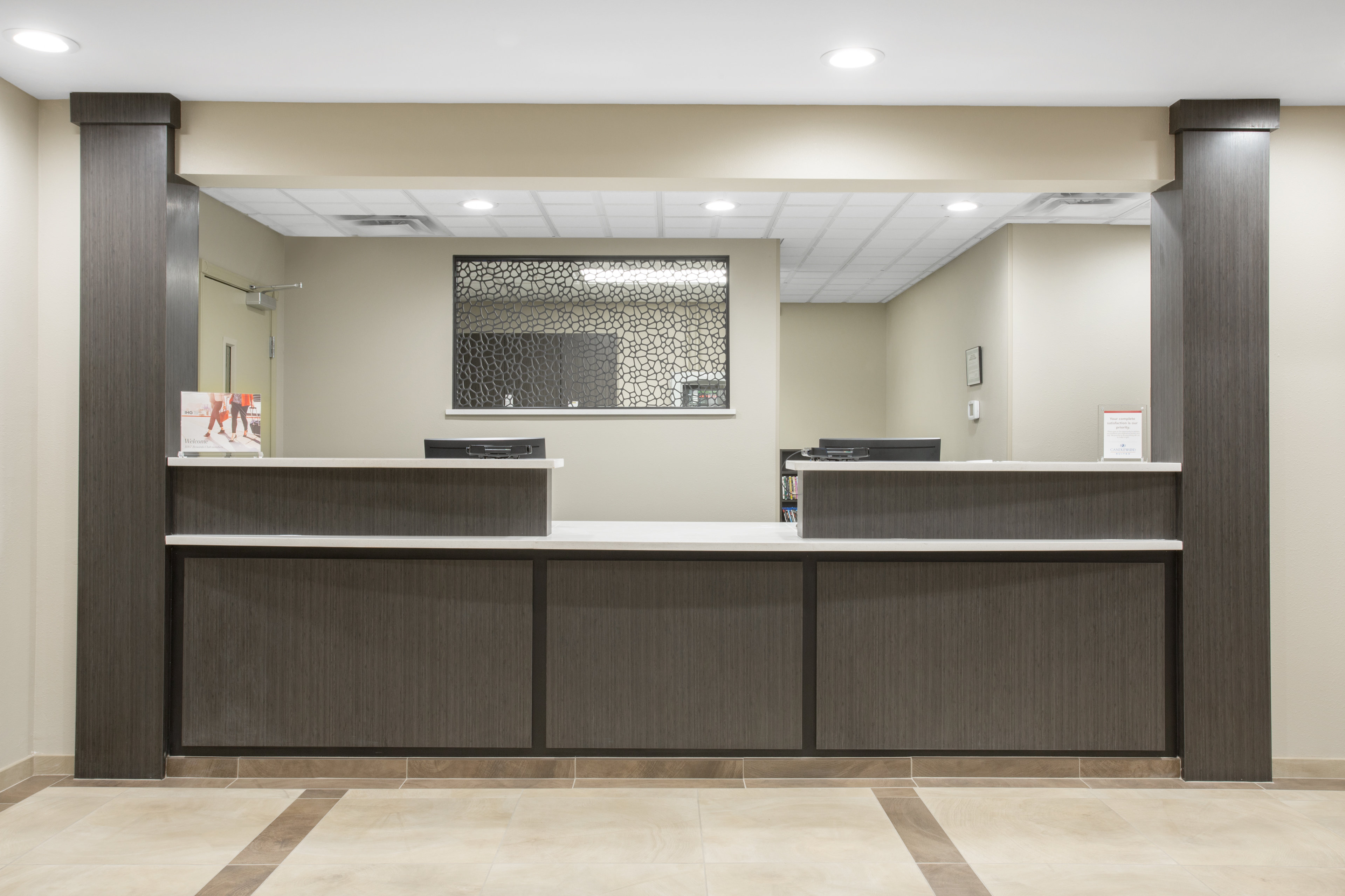 CANDLEWOOD SUITES PUEBLO 3/33