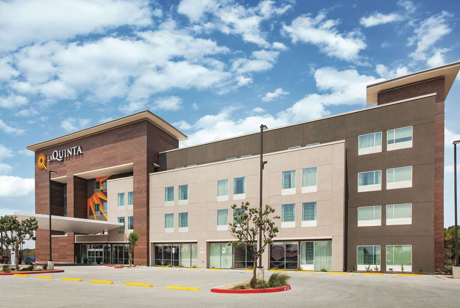 La Quinta Inn Suites By Wyndham Mcallen La Plaza Mall 4/62
