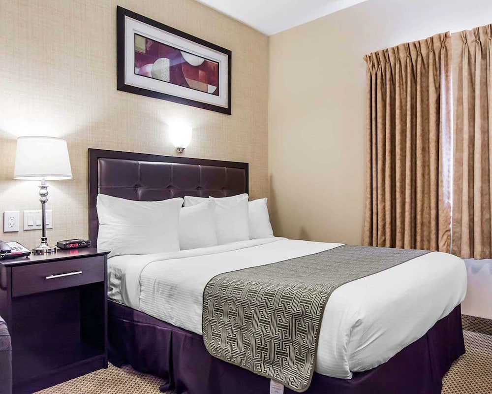 Quality Inn Moncton, NB 11/43