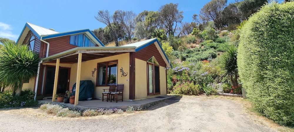 EASTERN REEF COTTAGES 47/56