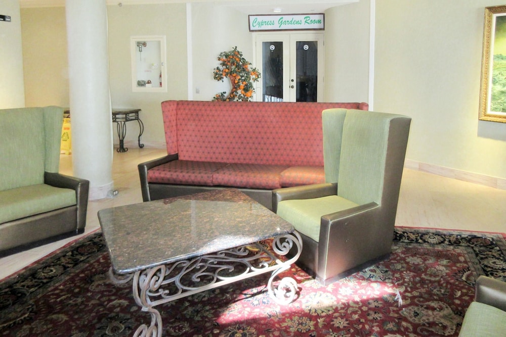 Econo Lodge Winter Haven Chain Of Lakes 21/44
