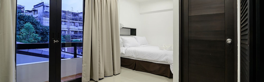 UMA Residence 20/56