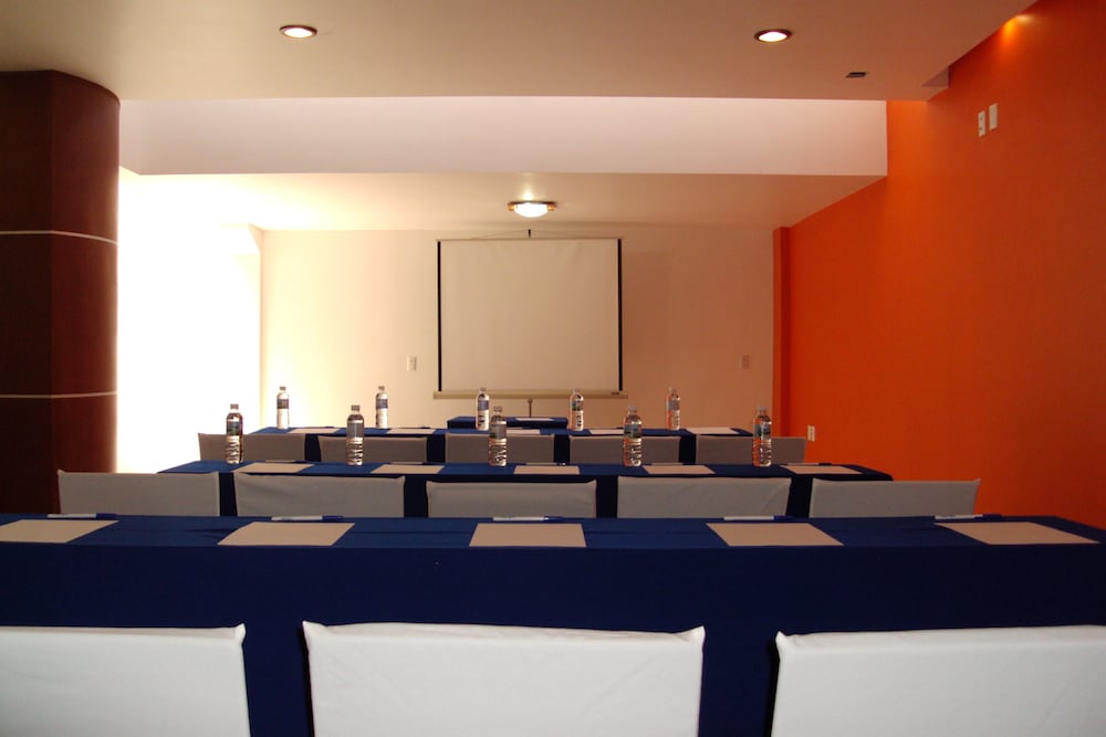 Hotel Ciros 50/59