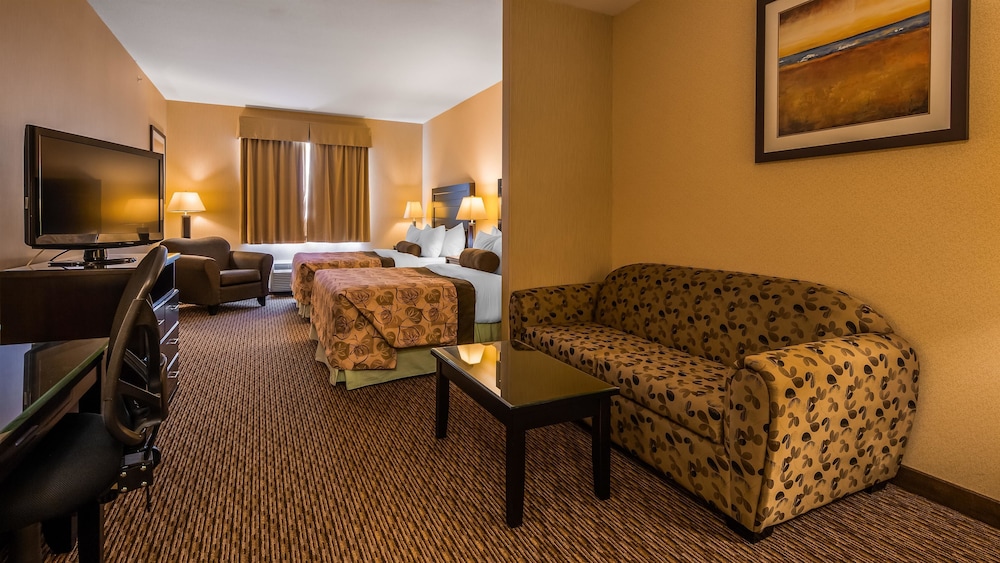 Best Western Estevan Inn & Suites 8/25