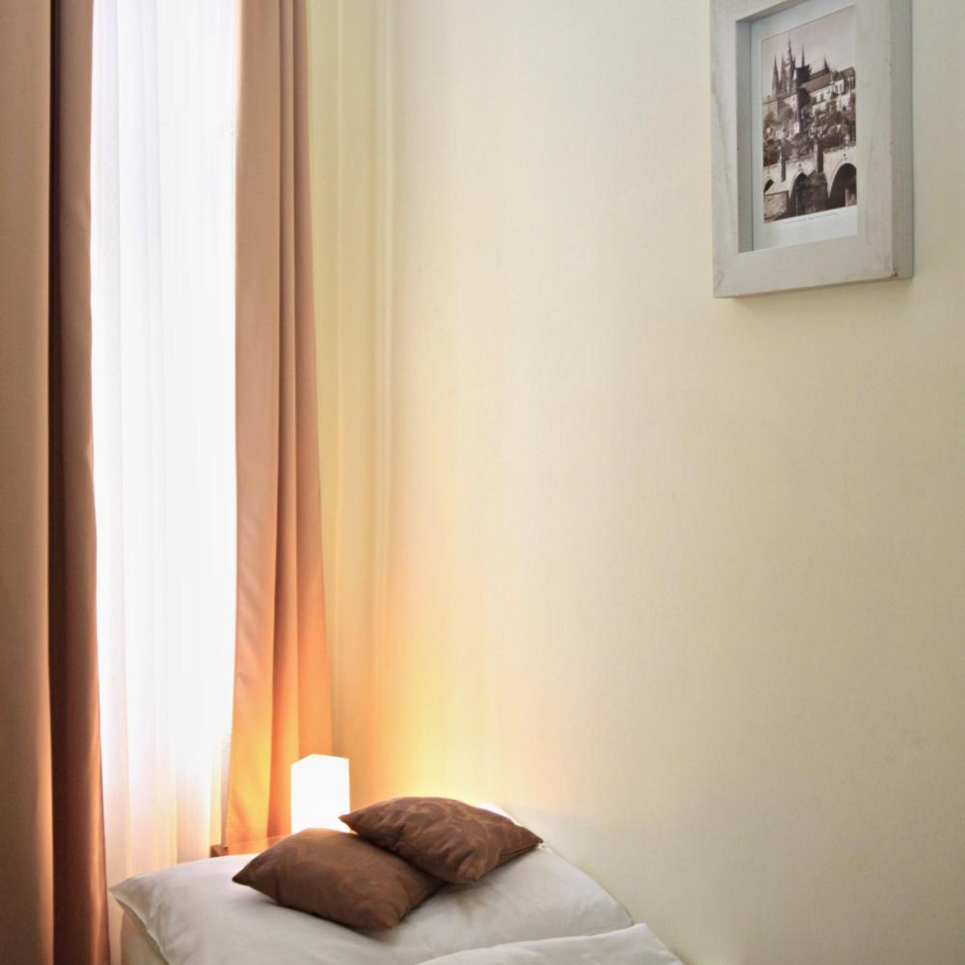 Riverview Palace Apartments 13/54