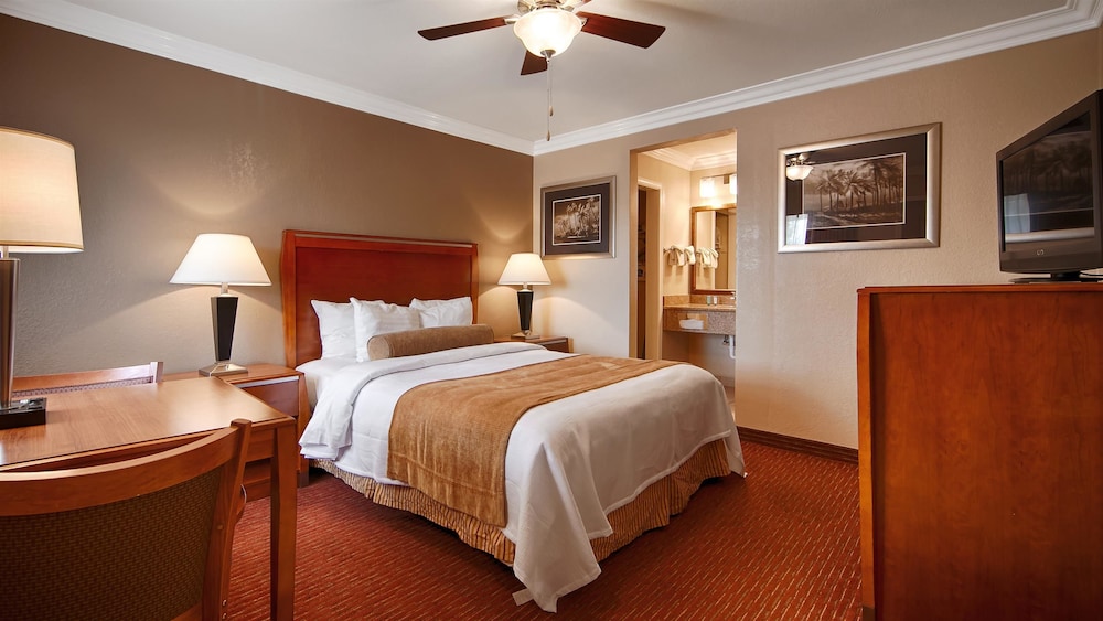 Best Western Tradewinds 22/48