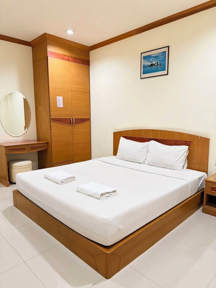 Sabai Hotel 14/50