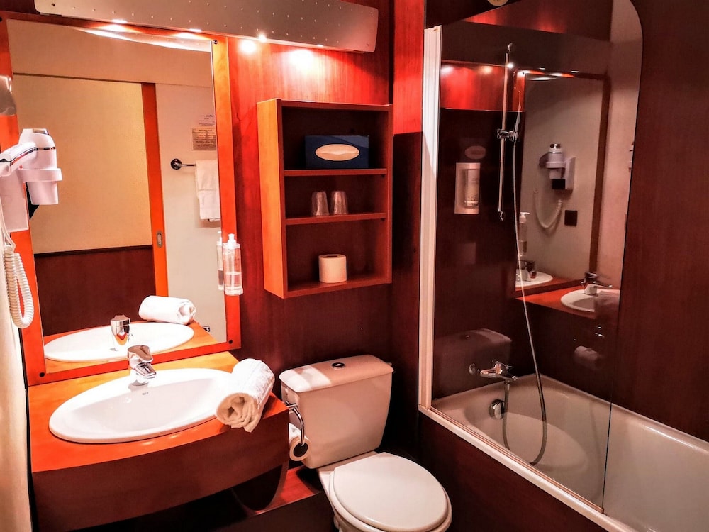 Brit Hotel Bordeaux Aeroport Le Soretel 12/61