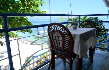 BLUE CORALS BEACH RESORT 3/66