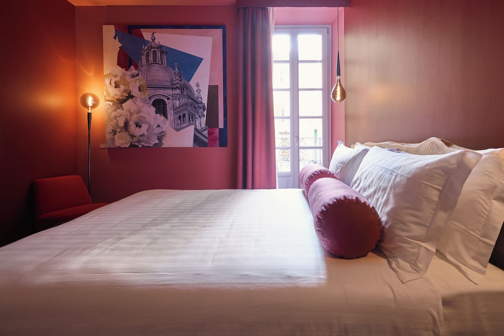 73 Boutique Hotel 11/43