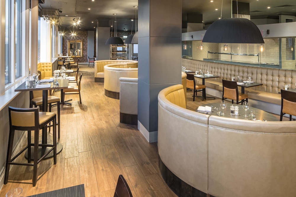 Crowne Plaza Chester 51/71