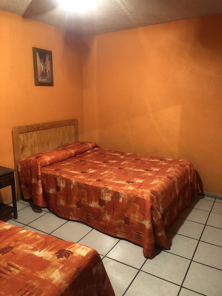 Hotel Del Conde 18/38