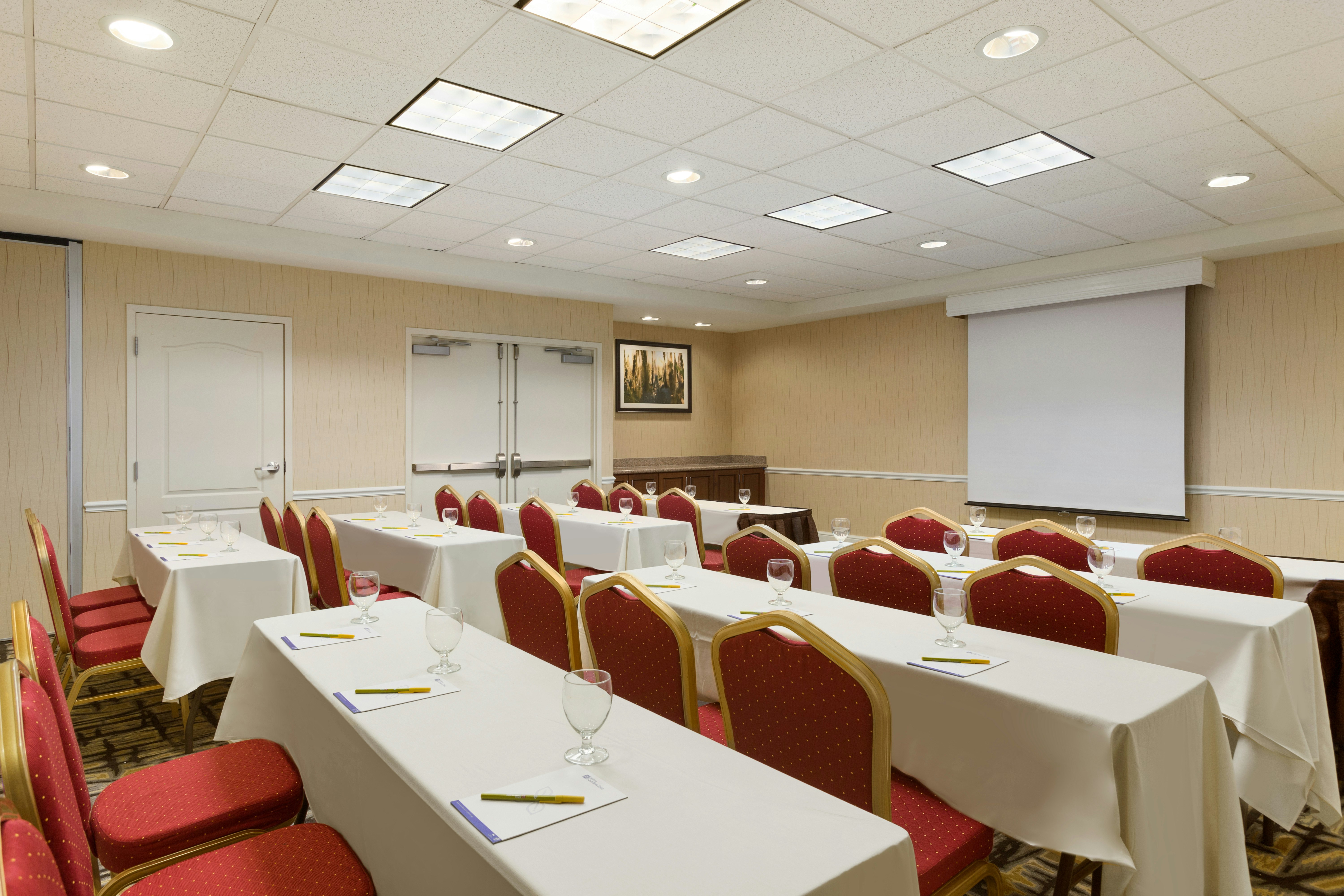 Hilton Garden Inn Shelton 15/21
