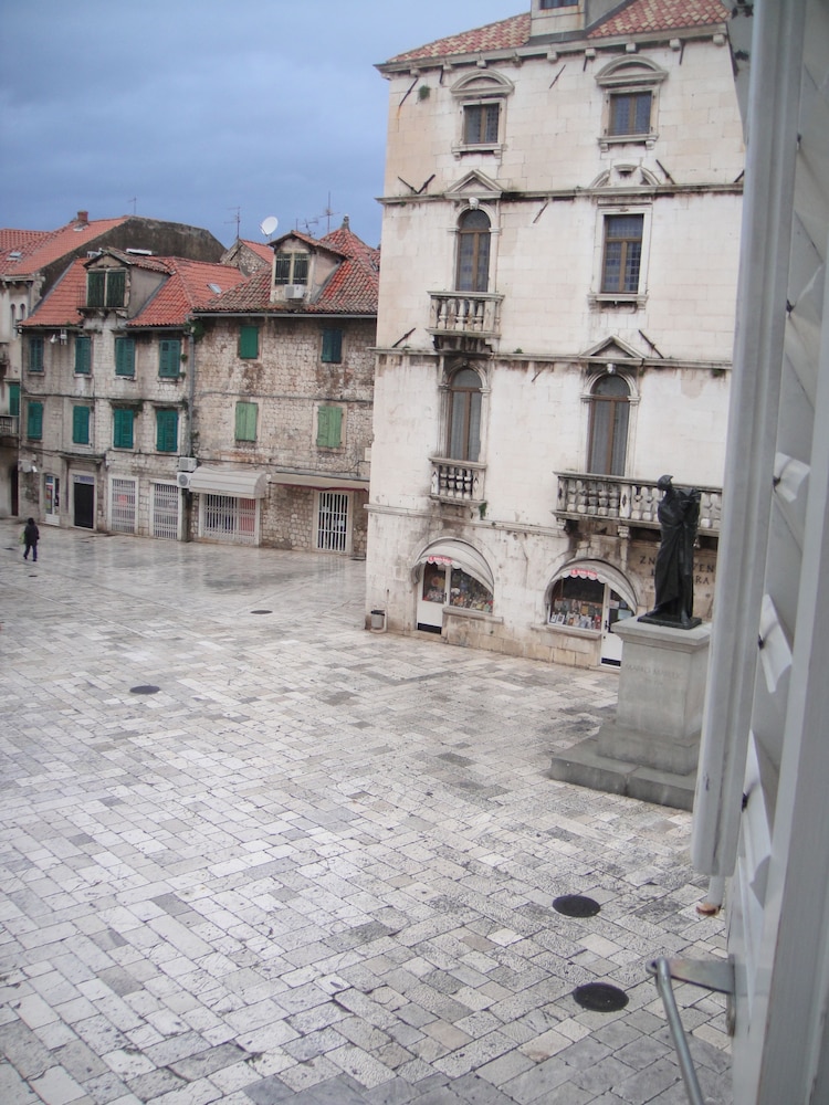 B&B Central Palace Heritage 3/35