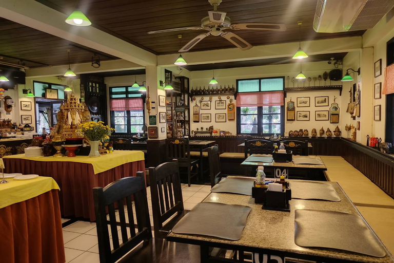 Baan Orawee Boutique Hotel 7/11