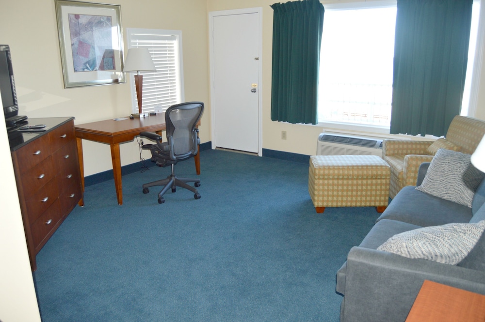 Hampton House Hotel 44/62