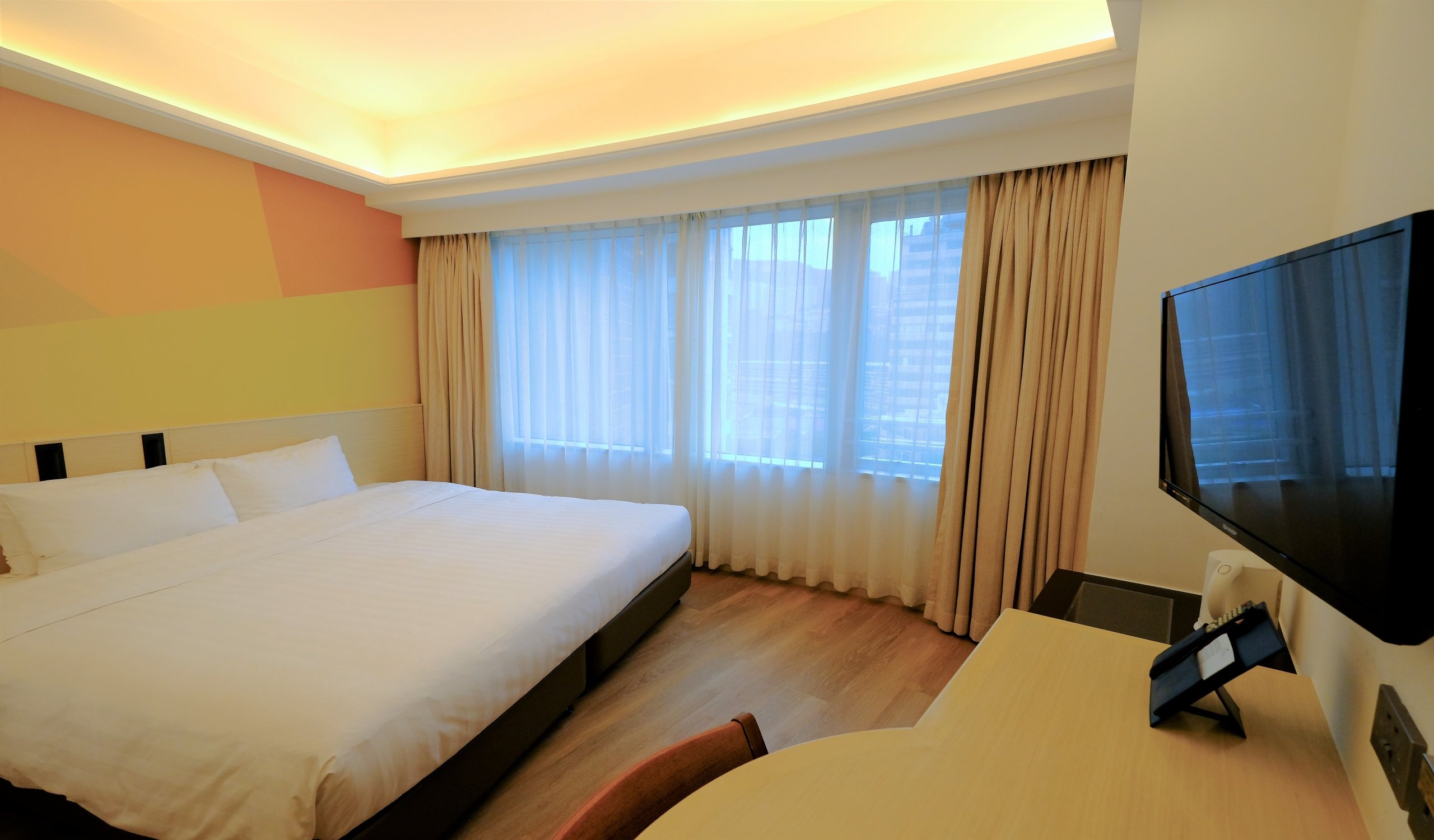 Grand, Pacific, Double Bed