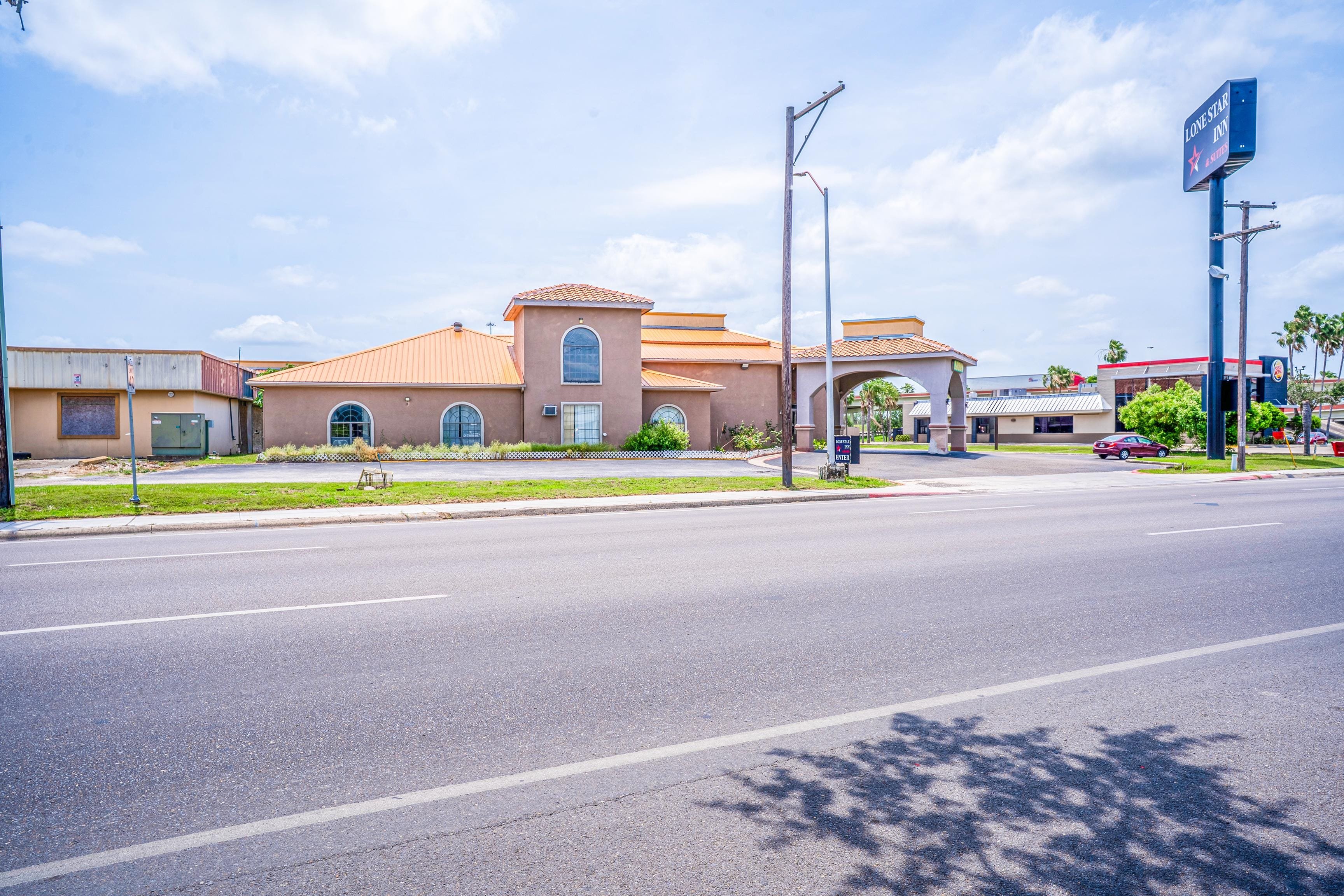 Lone Star Inn & Suites Harlingen TX 50/60