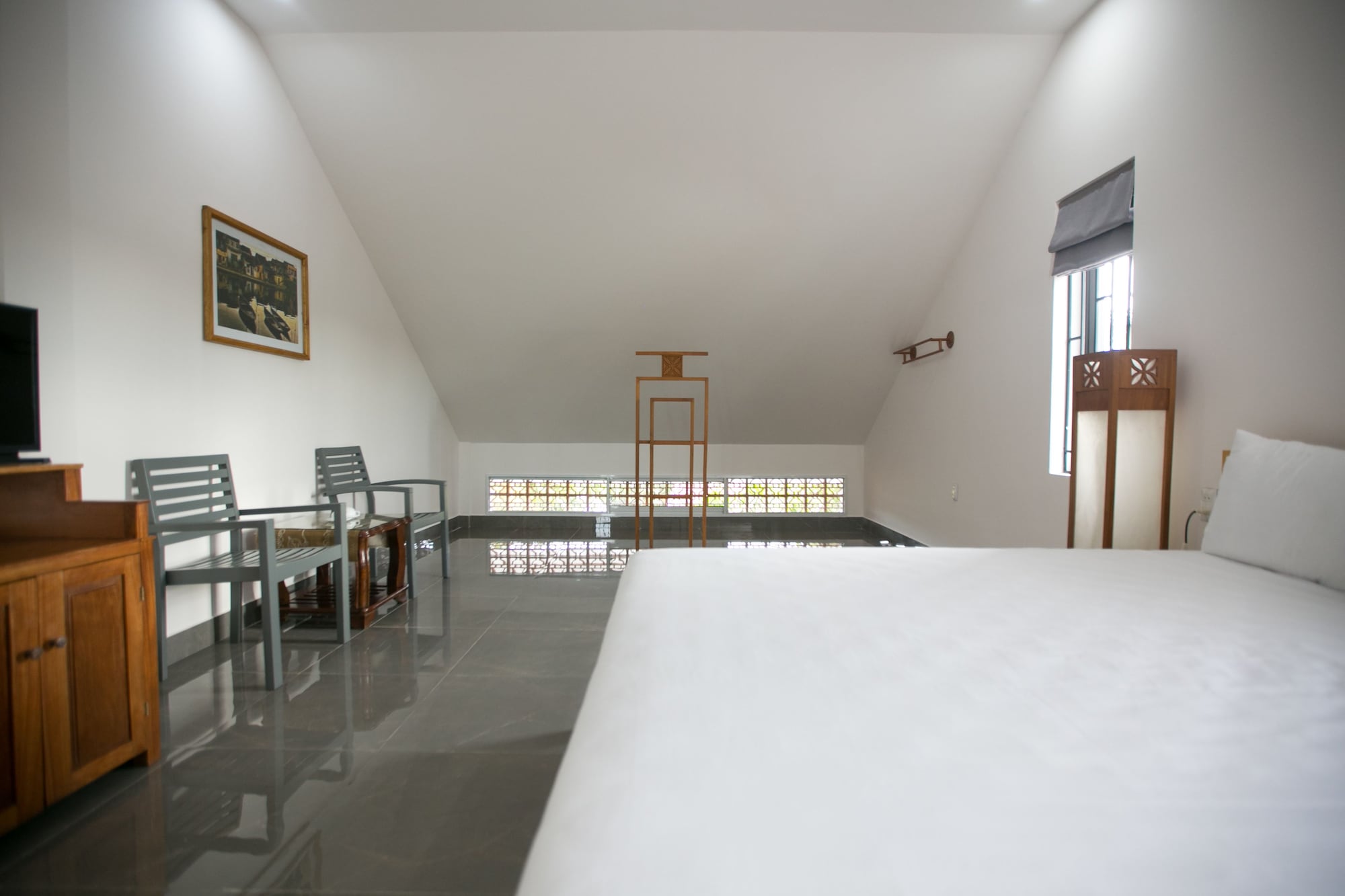 DELUXE, DOUBLE BED
