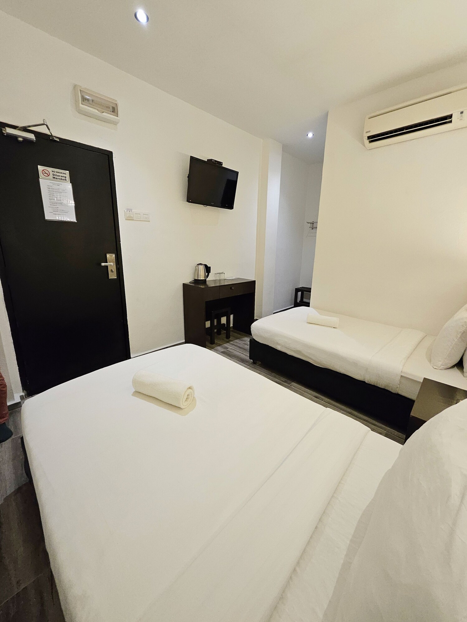 STANDARD, TWIN BEDS