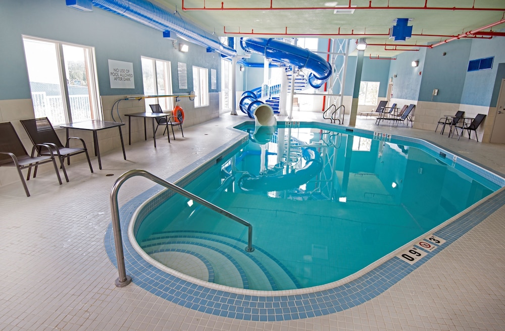 Holiday Inn Express Hotel Suites Hinton 8/57