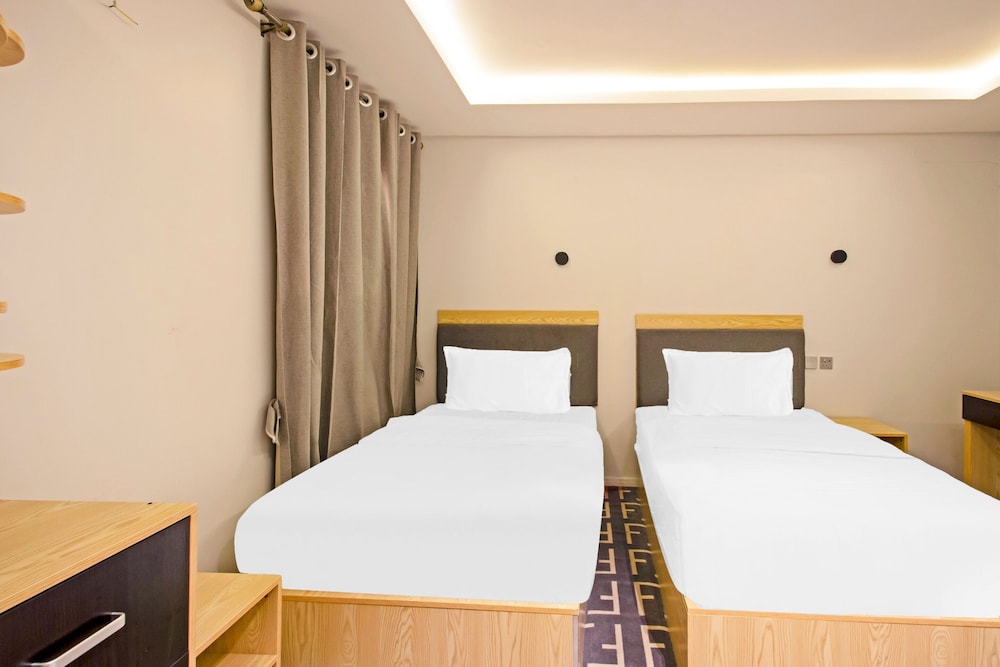 Room at Beautat Resort, ABHA