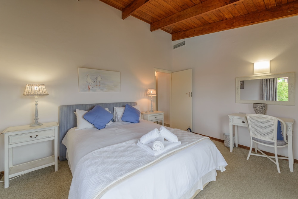 San Lameer Villa Rentals Bachelor Studio 2515 27/50