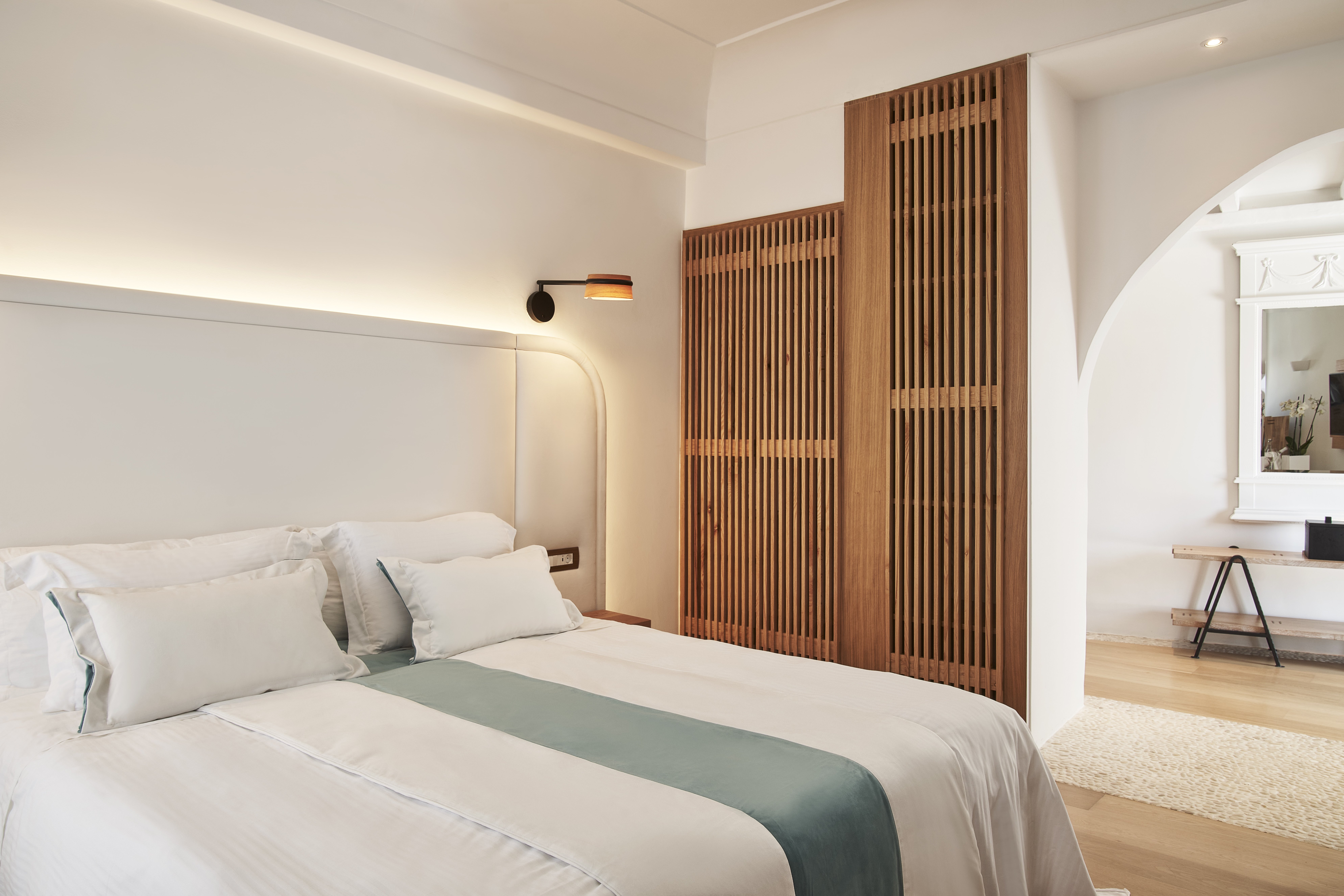 Wet, Junior Suite, Outdoor Jetted Tub