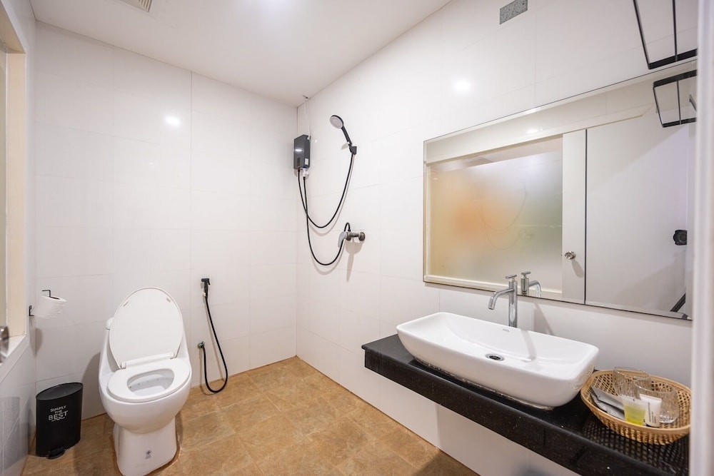 The President Hotel at Chokchai 4 57/57